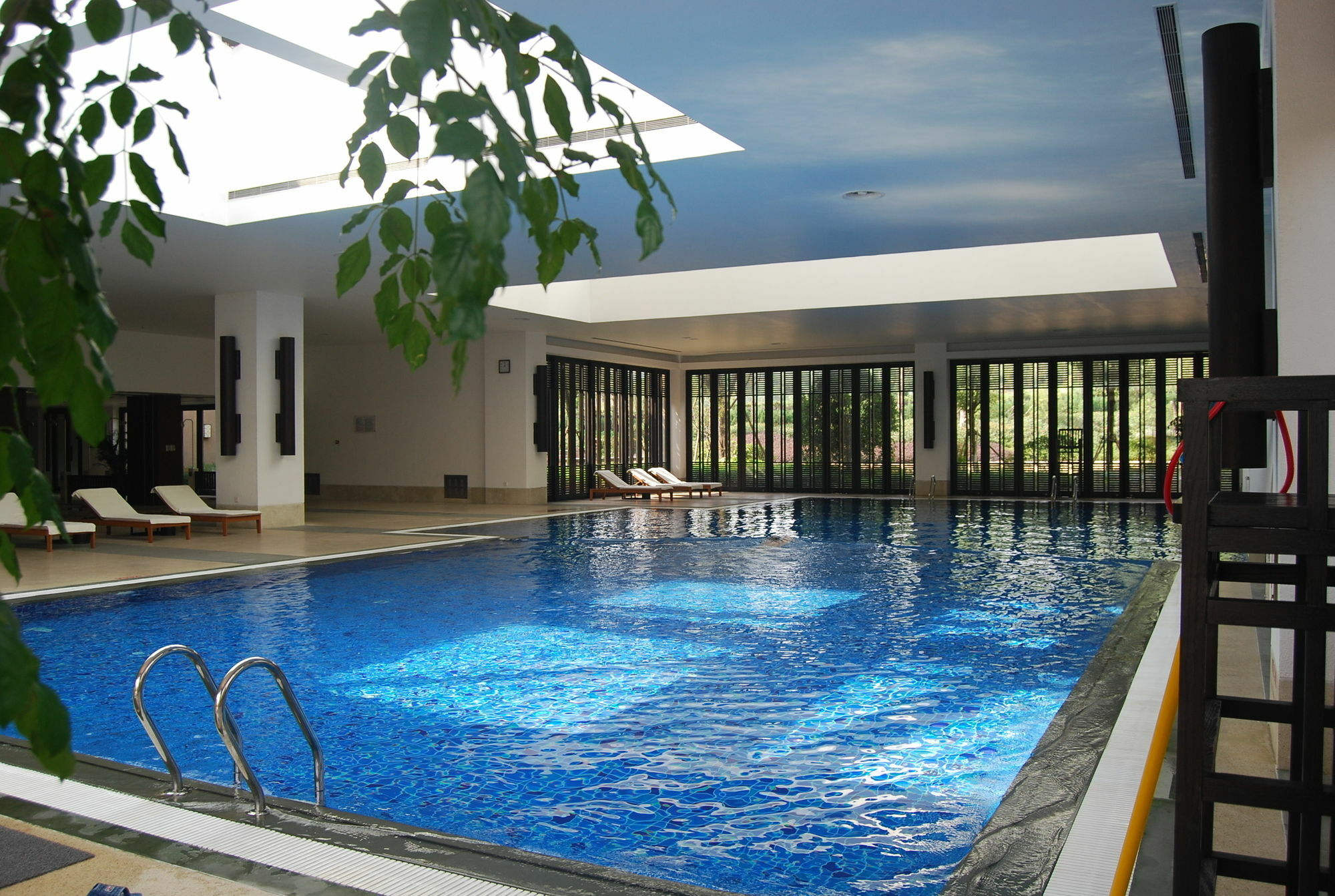 Narada Resort & Spa Liangzhu Ханджоу Екстериор снимка